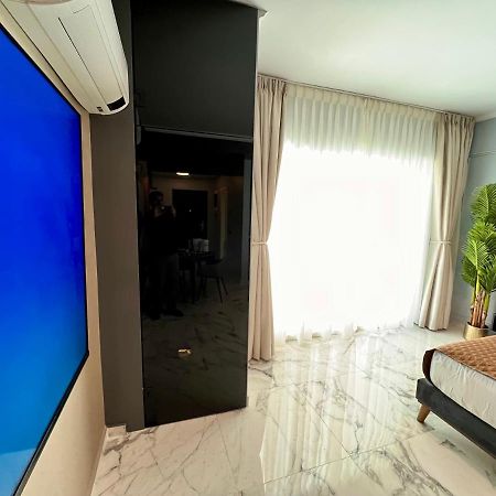 Blue Luxury Studio Mamaia Extérieur photo