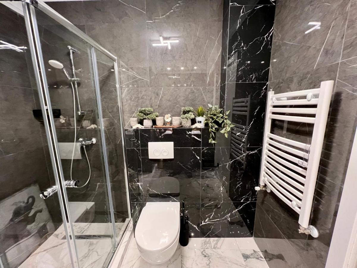 Blue Luxury Studio Mamaia Extérieur photo